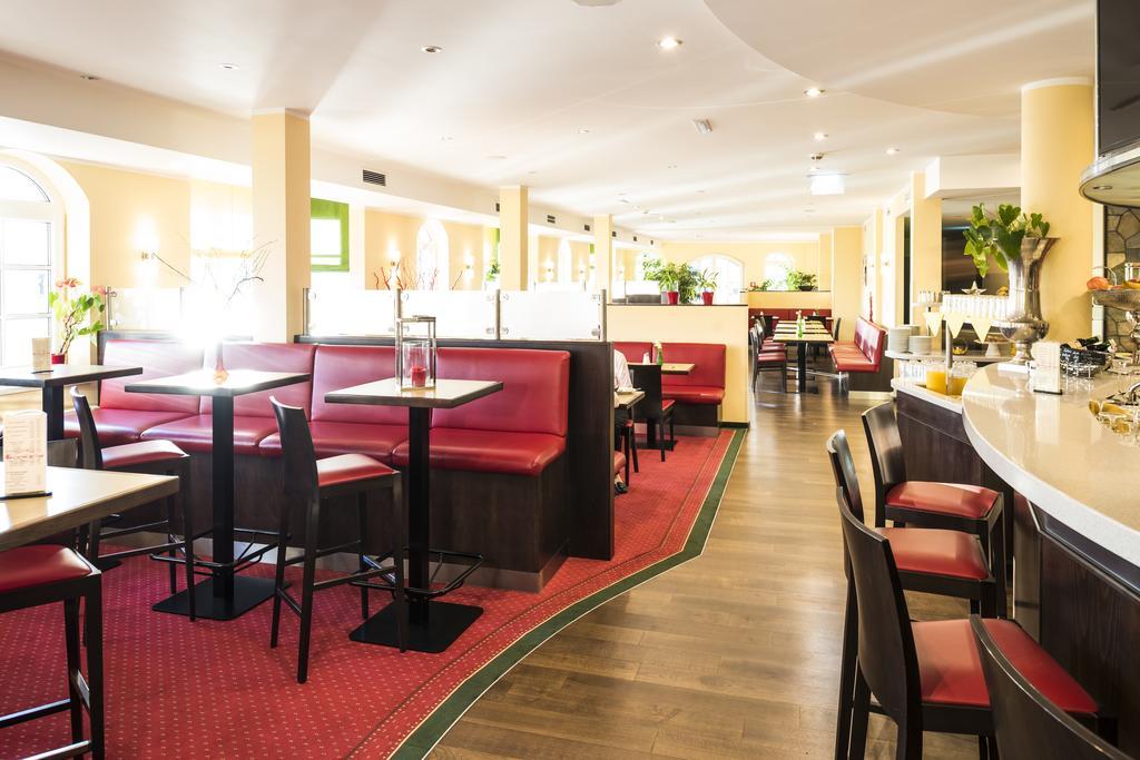 Hotel Karl-Wirt แพรชโทลด์สดอร์ฟ ภายนอก รูปภาพ